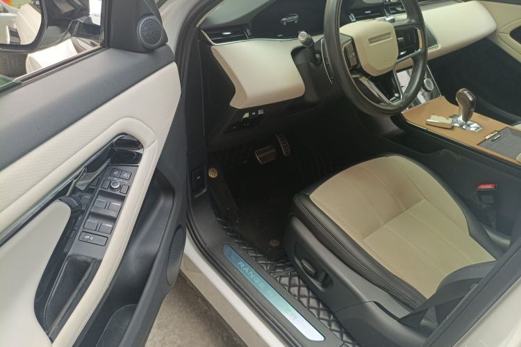 Used Land Rover Range Evoque 2021 Range Rover Velar 249 PS R-Dynamic S Performance Edition Driver Seat