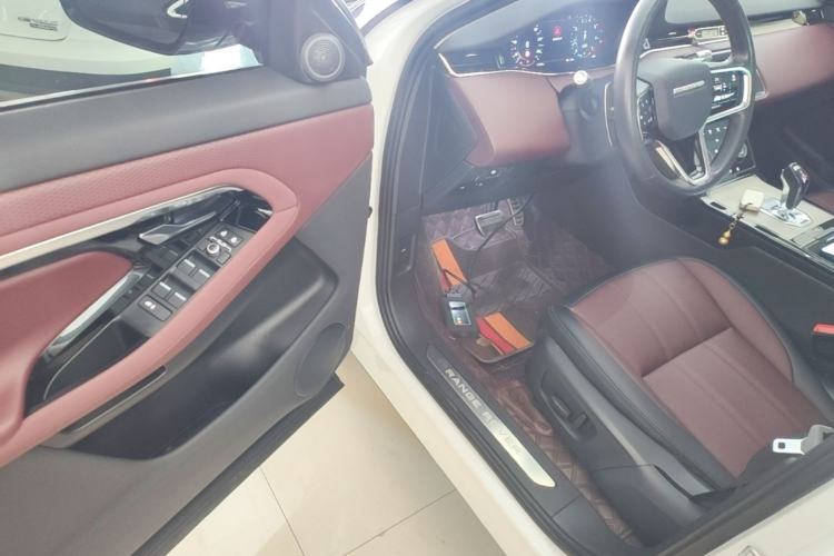 Used Land Rover Range Evoque 2021 Range Rover Velar 249 PS R-Dynamic S Performance Edition Driver Seat