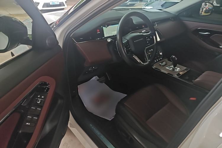 Used Land Rover Range Evoque 2021 Range Rover Velar 249 PS R-Dynamic HSE Luxury Edition Driver Seat