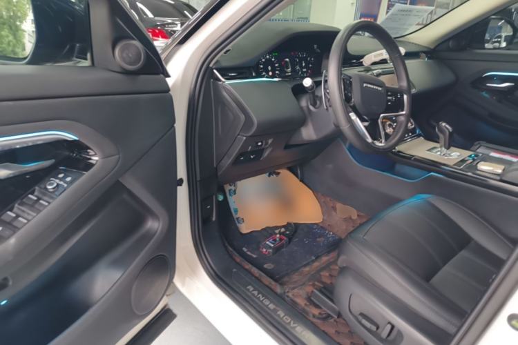 Used Land Rover Range Evoque 2021 Range Rover Velar 249 PS R-Dynamic HSE Luxury Edition Driver Seat