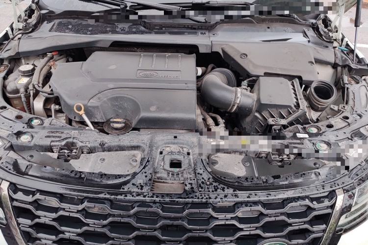 Used Land Rover Range Evoque 2021 Range Rover Velar 249 PS R-Dynamic HSE Luxury Edition Engine Bay