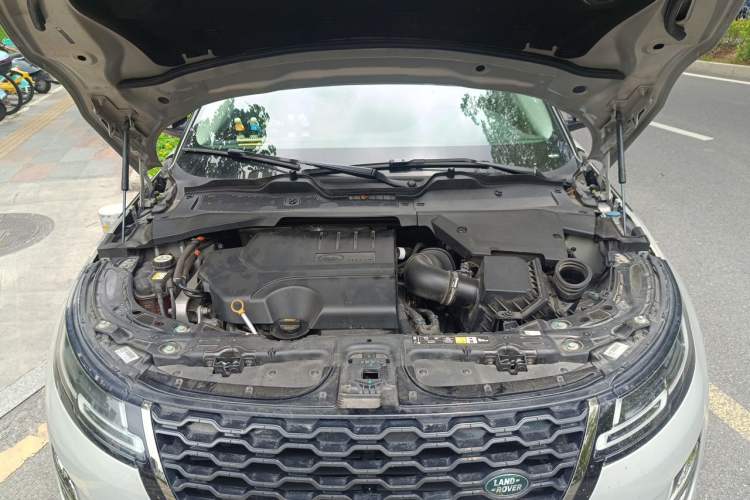 Used Land Rover Range Evoque 2021 Range Rover Velar 249 PS R-Dynamic HSE Luxury Edition Engine Bay