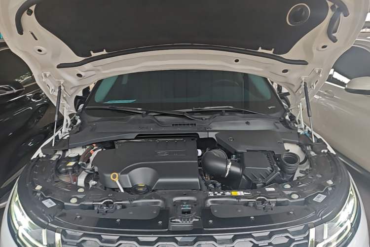 Used Land Rover Range Evoque 2021 Range Rover Velar 249 PS R-Dynamic HSE Luxury Edition Engine Bay