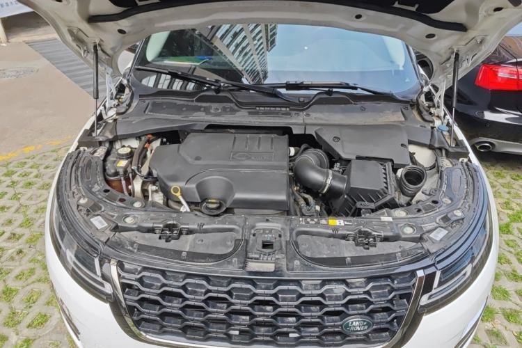 Used Land Rover Range Evoque 2021 Range Rover Velar 249 PS R-Dynamic S Performance Edition Engine Bay
