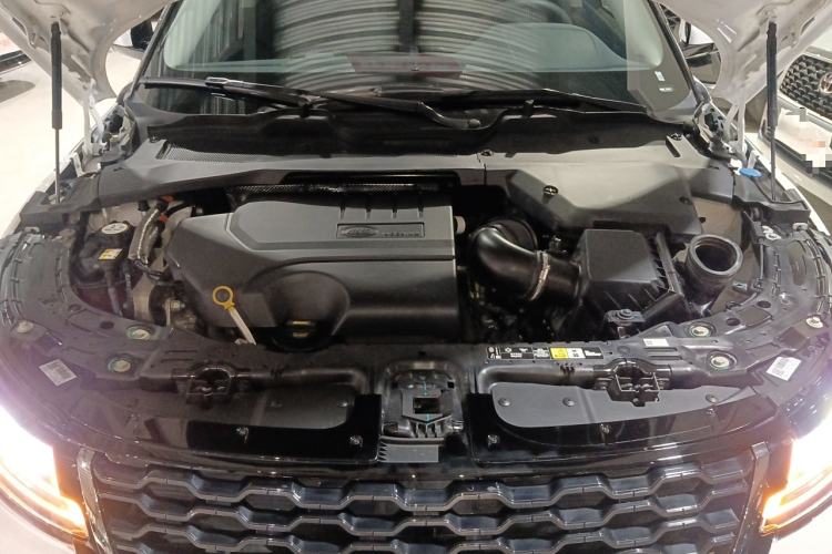 Used Land Rover Range Evoque 2021 Range Rover Velar 249 PS R-Dynamic S Performance Edition Engine Bay
