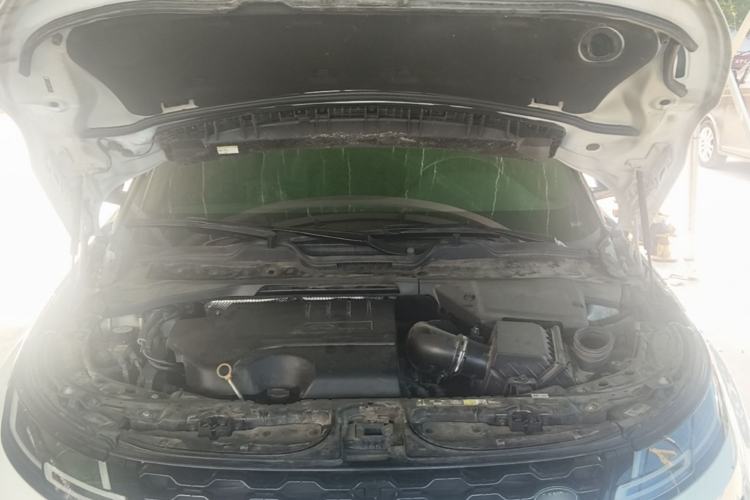 Used Land Rover Range Evoque 2021 Range Rover Velar 249 PS R-Dynamic S Performance Edition Engine Bay