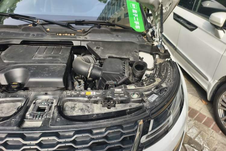 Used Land Rover Range Evoque 2021 Range Rover Evoque 200 PS R-Dynamic Standard Elite Edition Engine Bay Left