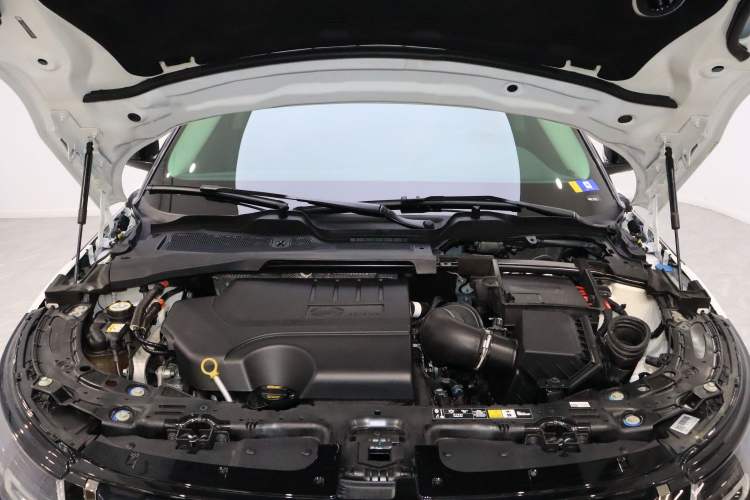 Used Land Rover Range Evoque 2021 Range Rover Velar 249 PS R-Dynamic S Performance Edition Engine Bay