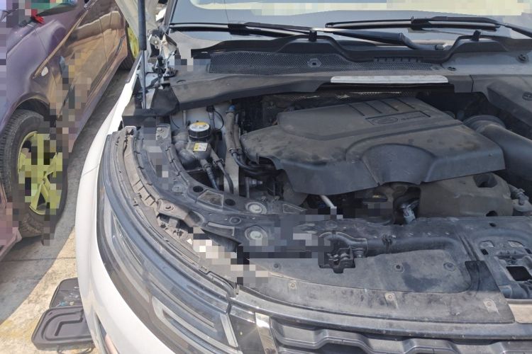 Used Land Rover Range Evoque 2021 Range Rover L 249 PS R-Dynamic SE Luxury Edition Engine Bay Right