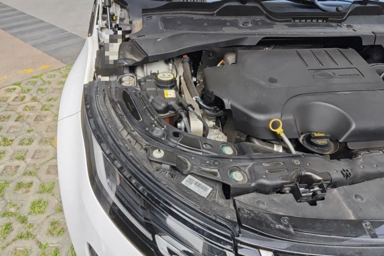 Used Land Rover Range Evoque 2021 Range Rover Velar 249 PS R-Dynamic S Performance Edition Engine Bay Right