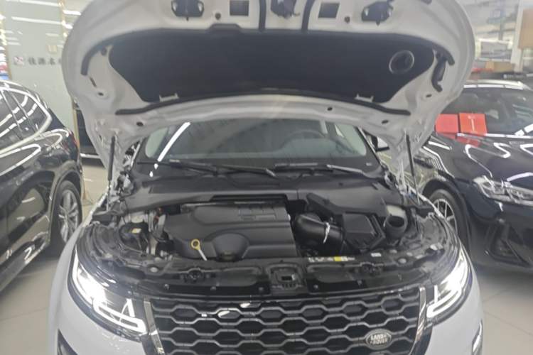 Used Land Rover Range Evoque 2021 Range Rover Velar 249 PS R-Dynamic S Performance Edition Engine Bay