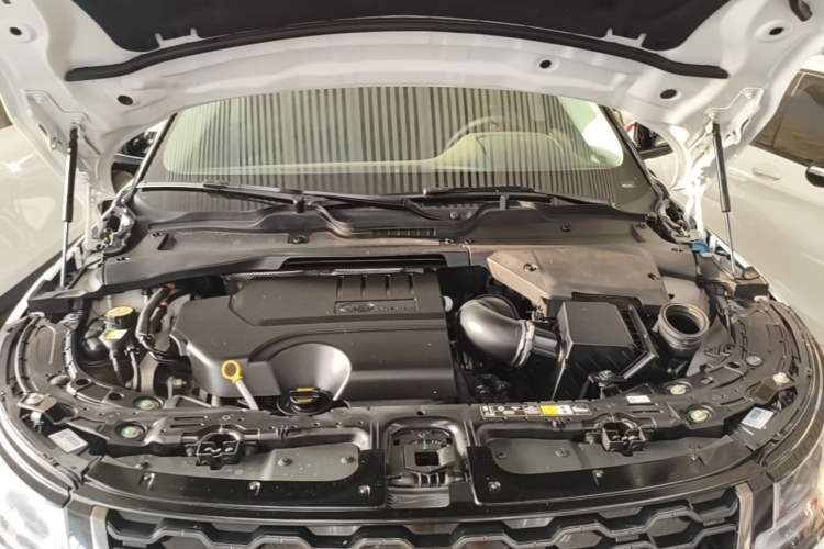 Used Land Rover Range Evoque 2021 Range Rover Velar 249 PS R-Dynamic S Performance Edition Engine Bay