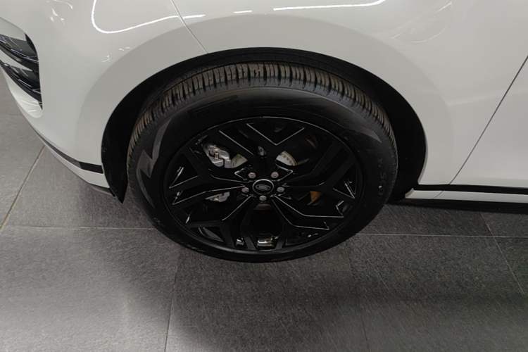 Used Land Rover Range Evoque 2021 Range Rover L 249 PS R-Dynamic SE Luxury Edition Exterior 4