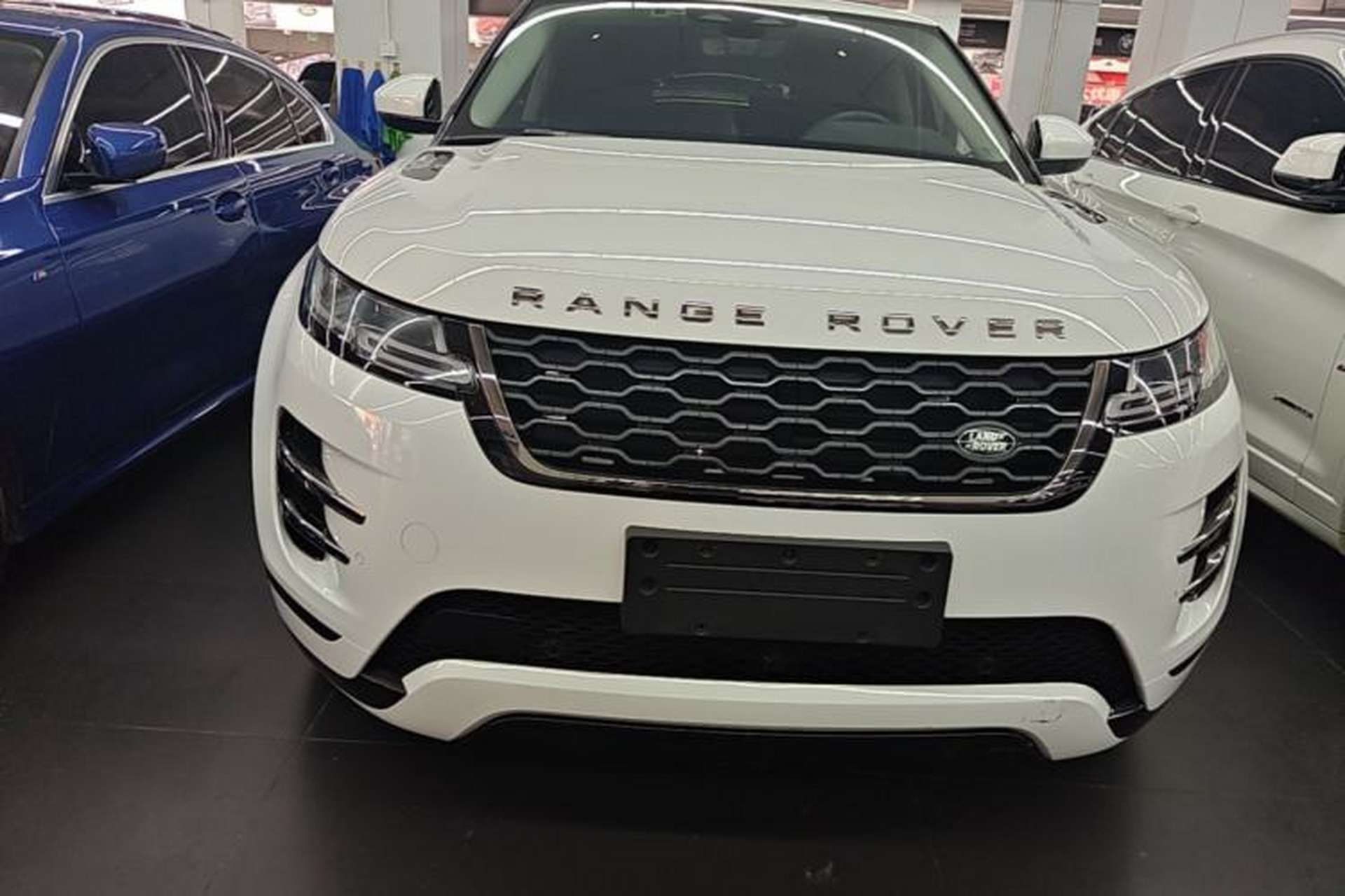 Used Land Rover Range Evoque 2021 Range Rover Velar 249 PS R-Dynamic S Performance Edition Front