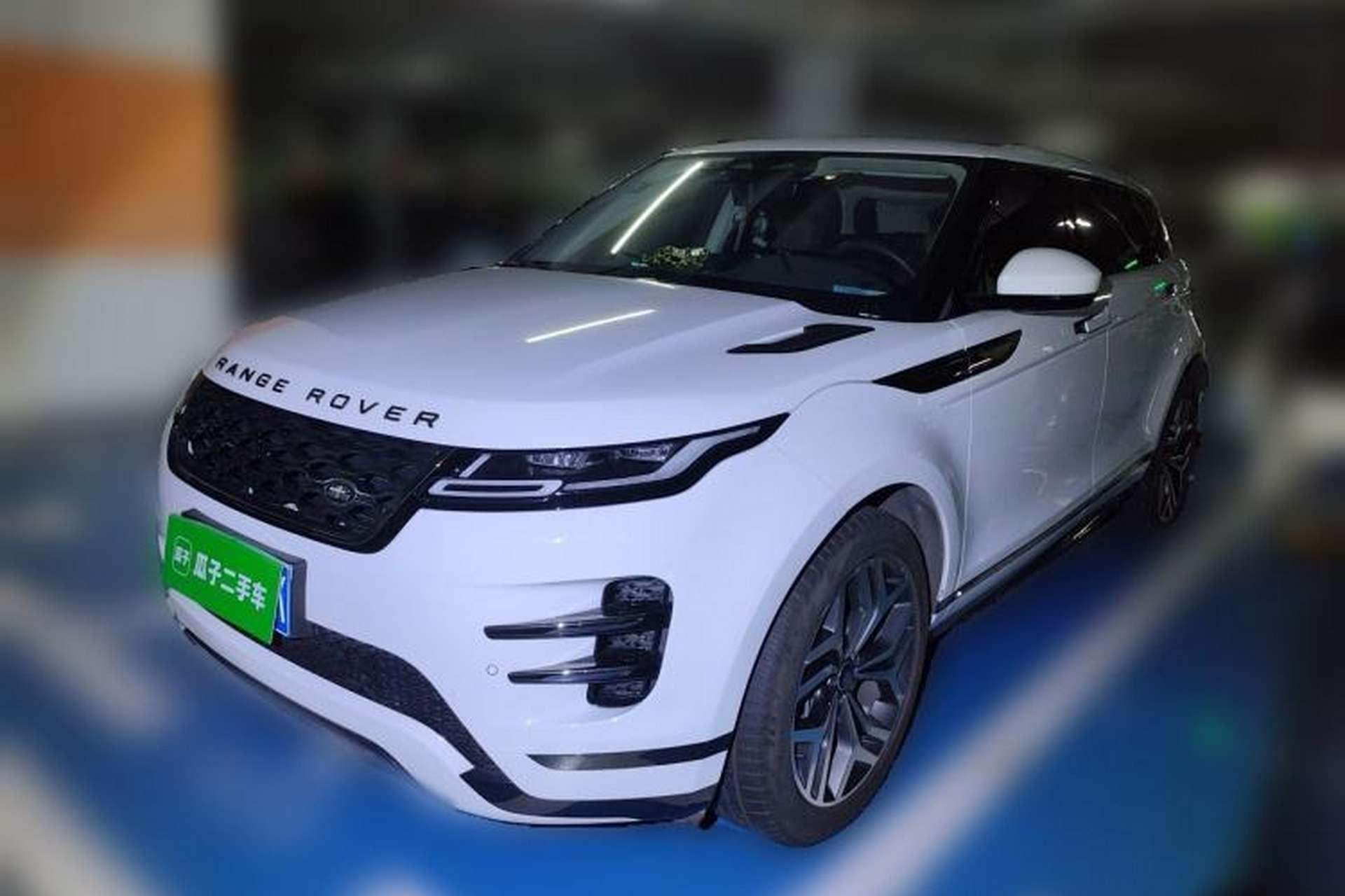 Used Land Rover Range Evoque 2021 Range Rover Velar 249 PS R-Dynamic S Performance Edition Front Left 45 Deg