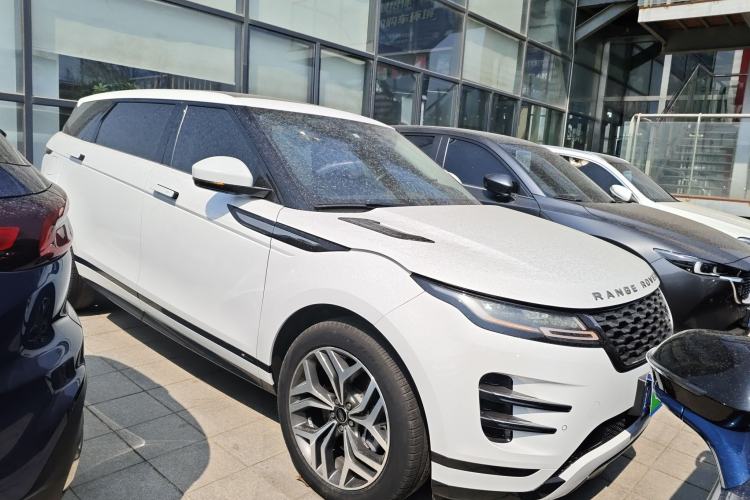 Used Land Rover Range Evoque 2021 Range Rover Velar 249 PS R-Dynamic S Performance Edition Front Right 45 Deg