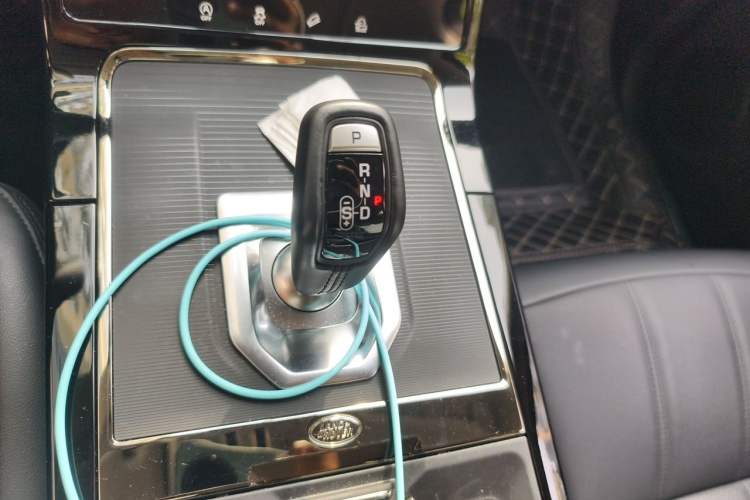 Used Land Rover Range Evoque 2021 Range Rover Evoque 200 PS R-Dynamic Standard Elite Edition Gear Lever