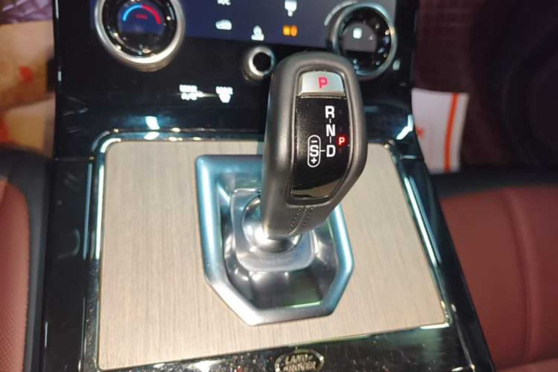 Used Land Rover Range Evoque 2021 Range Rover L 249 PS R-Dynamic SE Luxury Edition Gear Lever