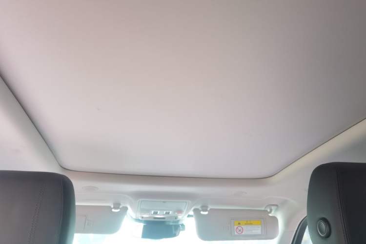 Used Land Rover Range Evoque 2021 Range Rover Evoque 200 PS R-Dynamic Standard Elite Edition Headliner