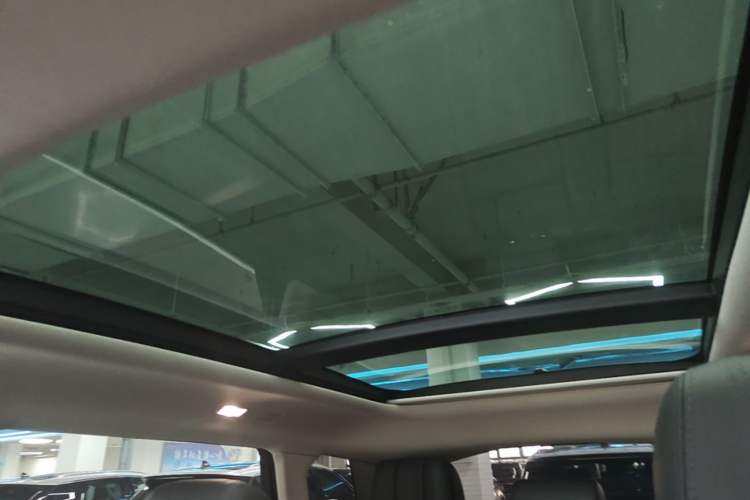 Used Land Rover Range Evoque 2021 Range Rover L 249 PS R-Dynamic SE Luxury Edition Headliner
