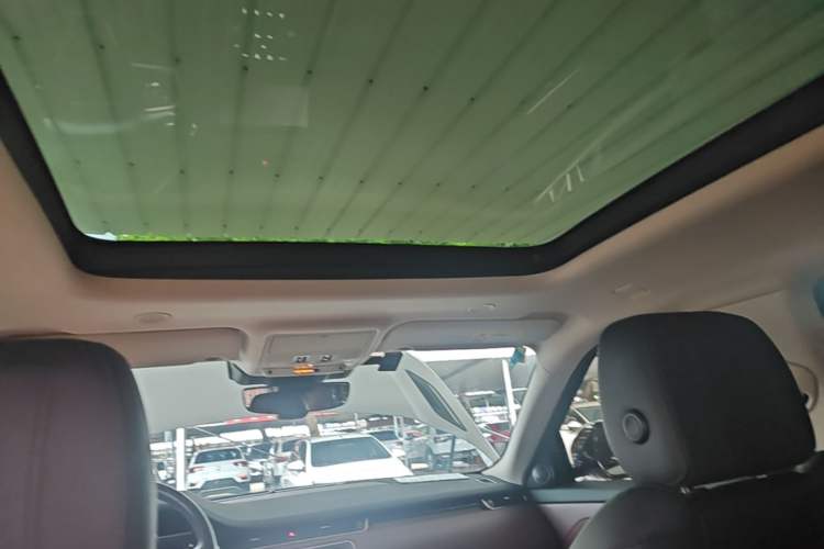 Used Land Rover Range Evoque 2021 Range Rover Velar 249 PS R-Dynamic HSE Luxury Edition Headliner