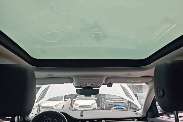 Used Land Rover Range Evoque 2021 Range Rover Velar 249 PS R-Dynamic HSE Luxury Edition Headliner