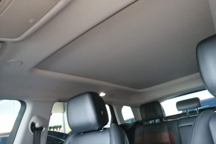 Used Land Rover Range Evoque 2021 Range Rover L 249 PS R-Dynamic SE Luxury Edition Headliner