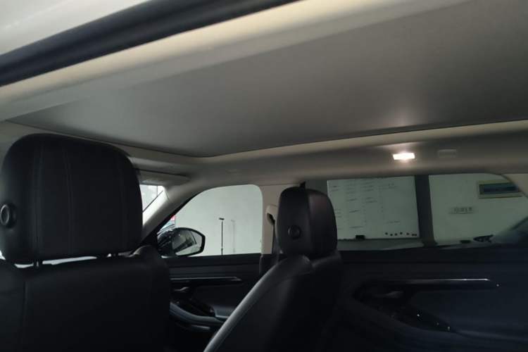 Used Land Rover Range Evoque 2021 Range Rover Velar 249 PS R-Dynamic S Performance Edition Headliner