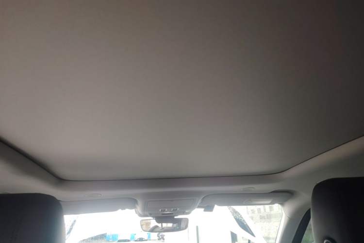 Used Land Rover Range Evoque 2021 Range Rover Velar L 249PS R-Dynamic First Edition Headliner