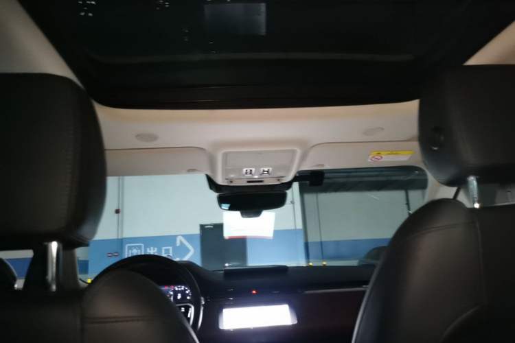 Used Land Rover Range Evoque 2021 Range Rover Velar 249 PS R-Dynamic S Performance Edition Headliner