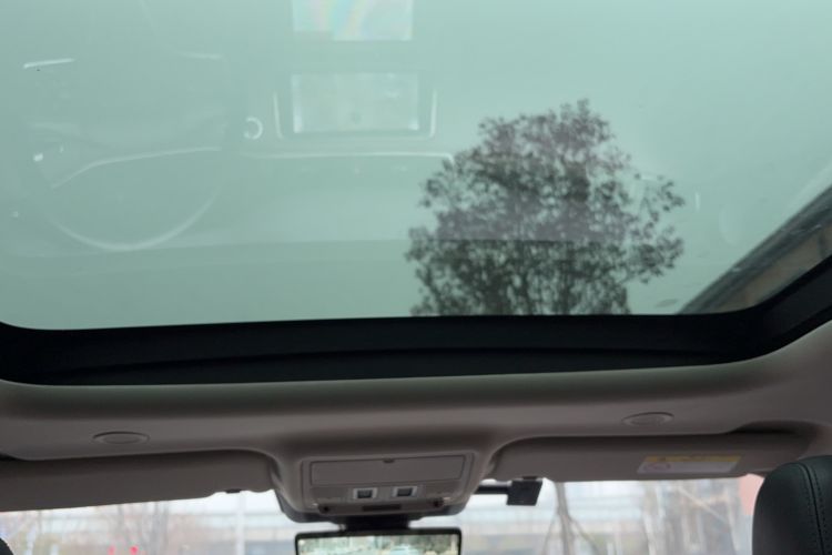 Used Land Rover Range Evoque 2021 Range Rover L 249 PS R-Dynamic SE Luxury Edition Headliner