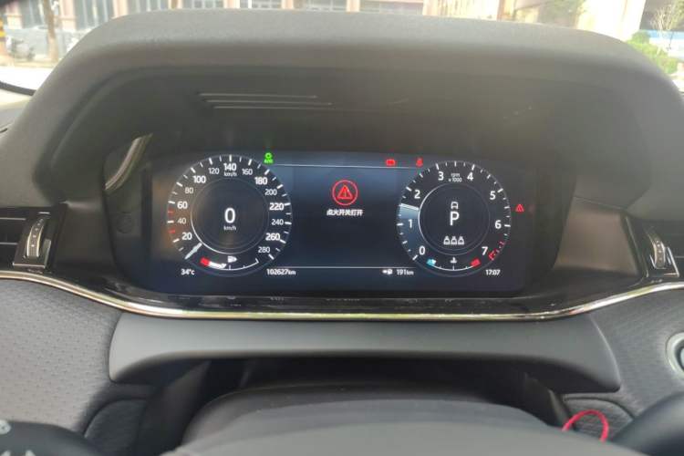 Used Land Rover Range Evoque 2021 Range Rover Velar 249 PS R-Dynamic S Performance Edition Instrument Cluster