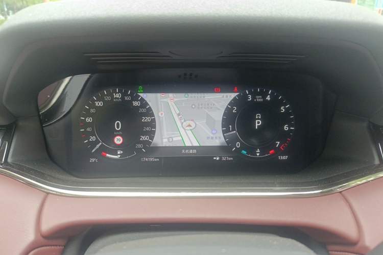 Used Land Rover Range Evoque 2021 Range Rover Velar 249 PS R-Dynamic HSE Luxury Edition Instrument Cluster