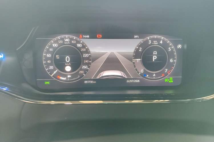 Used Land Rover Range Evoque 2021 Range Rover Velar 249 PS R-Dynamic S Performance Edition Instrument Cluster