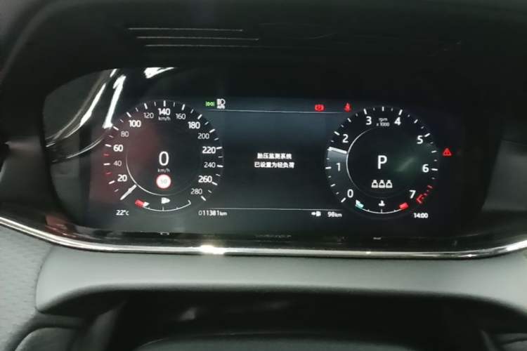 Used Land Rover Range Evoque 2021 Range Rover Velar 249 PS R-Dynamic S Performance Edition Instrument Cluster
