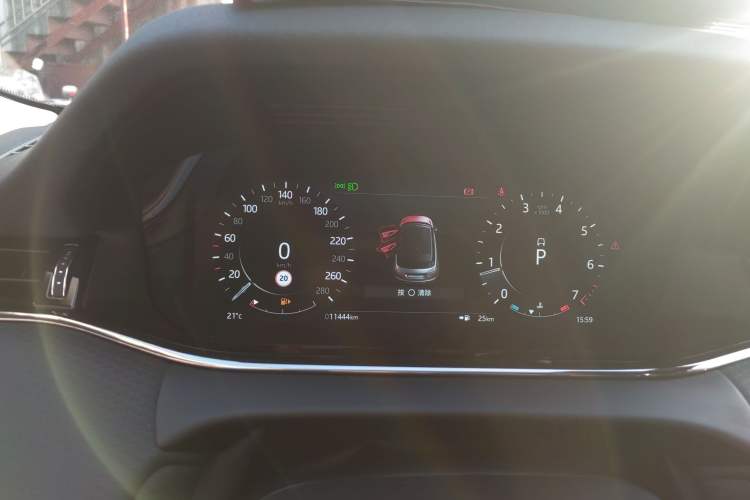 Used Land Rover Range Evoque 2021 Range Rover Velar 249 PS R-Dynamic S Performance Edition Instrument Cluster