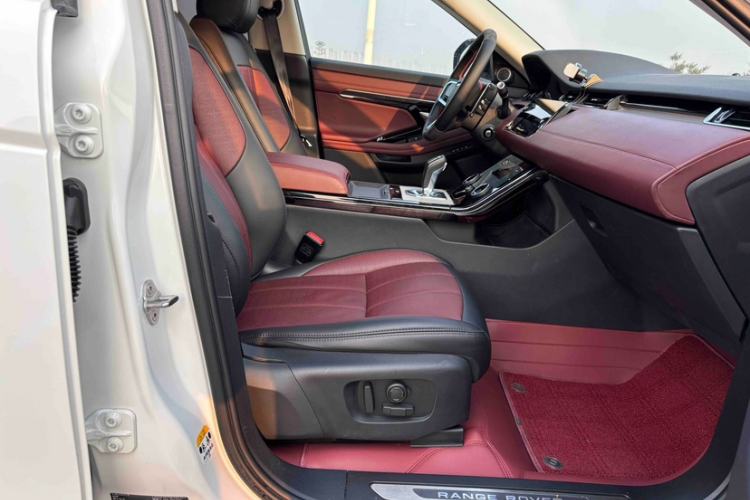 Used Land Rover Range Evoque 2021 Range Rover Velar 249 PS R-Dynamic HSE Luxury Edition Interior 10