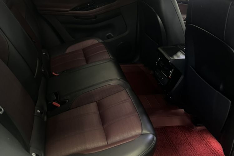 Used Land Rover Range Evoque 2021 Range Rover Velar 249 PS R-Dynamic HSE Luxury Edition Interior 11