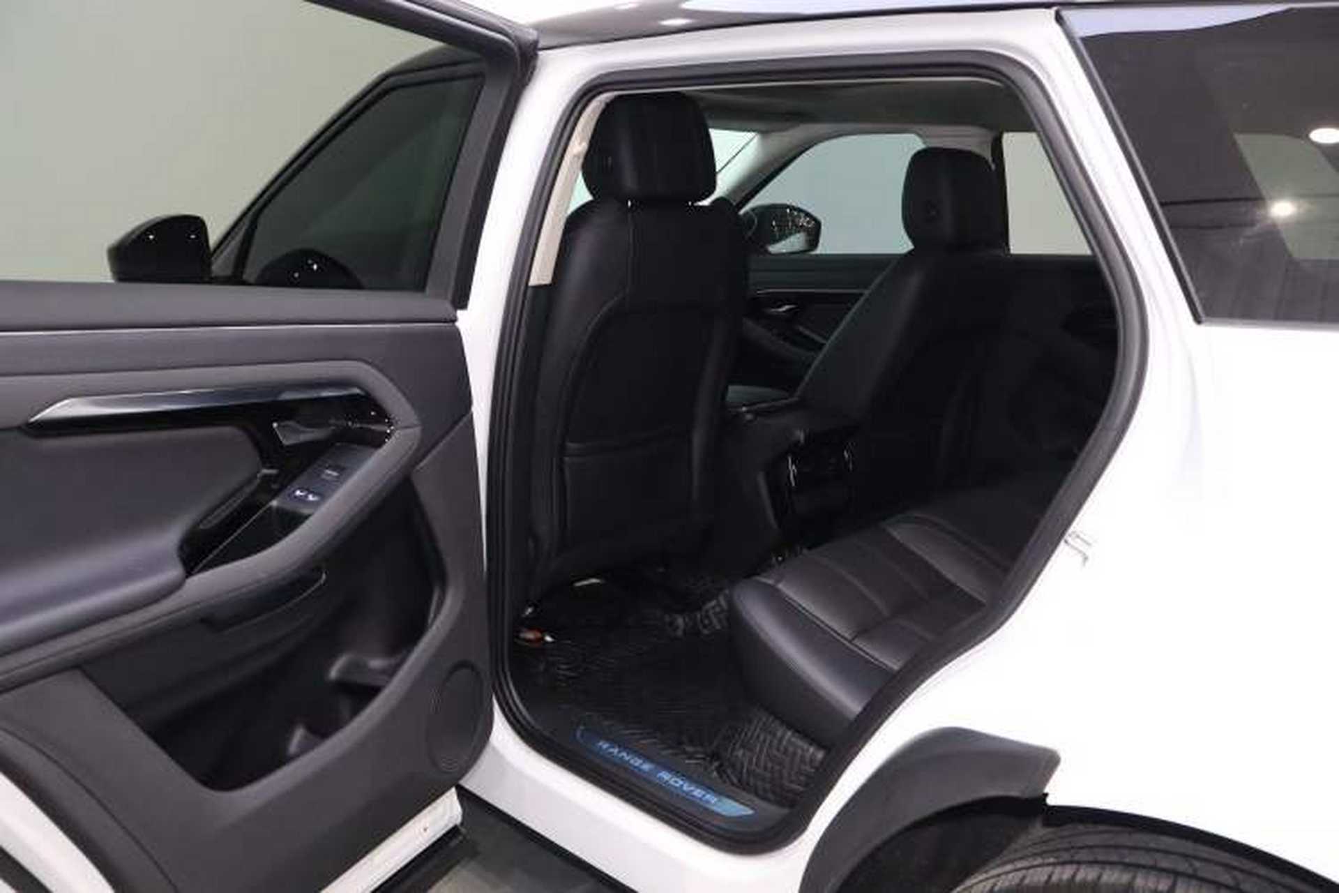 Used Land Rover Range Evoque 2021 Range Rover Velar 249 PS R-Dynamic S Performance Edition Interior 2