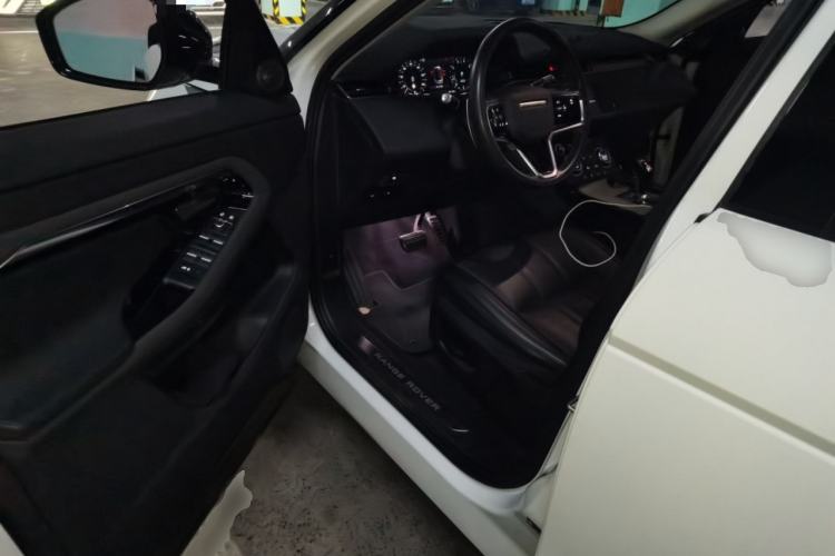 Used Land Rover Range Evoque 2021 Range Rover Velar 249 PS R-Dynamic S Performance Edition Interior 3
