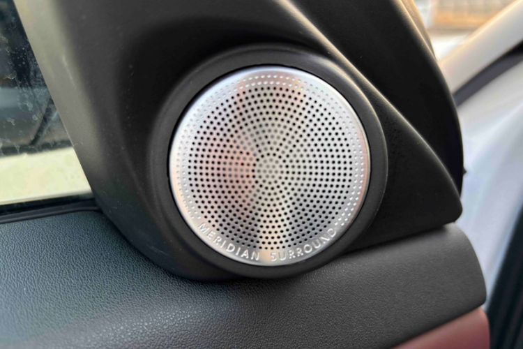 Used Land Rover Range Evoque 2021 Range Rover Velar 249 PS R-Dynamic HSE Luxury Edition Interior 5