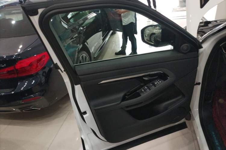 Used Land Rover Range Evoque 2021 Range Rover Velar 249 PS R-Dynamic S Performance Edition Left Front Door Interior