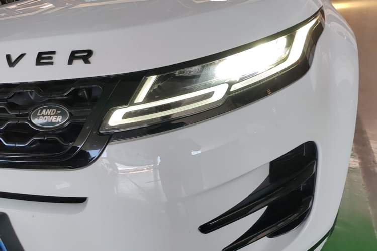 Used Land Rover Range Evoque 2021 Range Rover Velar 249 PS R-Dynamic S Performance Edition Left Front Headlight