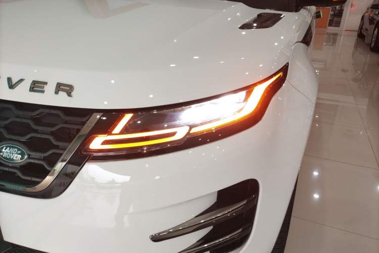 Used Land Rover Range Evoque 2021 Range Rover Velar 249 PS R-Dynamic S Performance Edition Left Front Headlight