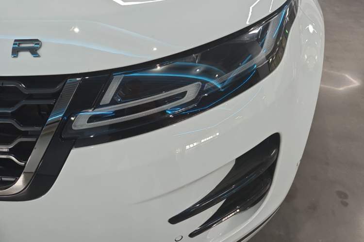 Used Land Rover Range Evoque 2021 Range Rover L 249 PS R-Dynamic SE Luxury Edition Left Front Headlight