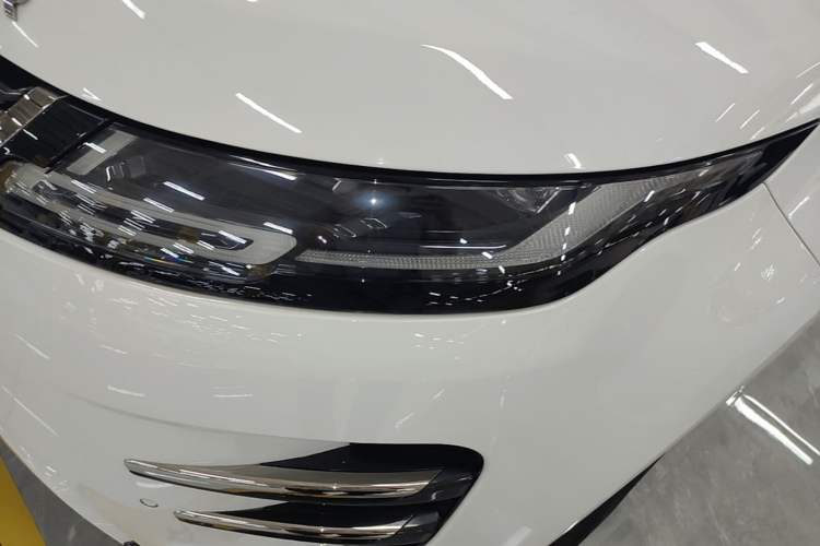 Used Land Rover Range Evoque 2021 Range Rover Velar 249 PS R-Dynamic S Performance Edition Left Front Headlight