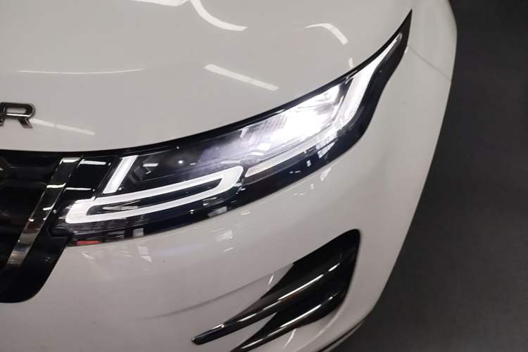 Used Land Rover Range Evoque 2021 Range Rover Velar 249 PS R-Dynamic S Performance Edition Left Front Headlight
