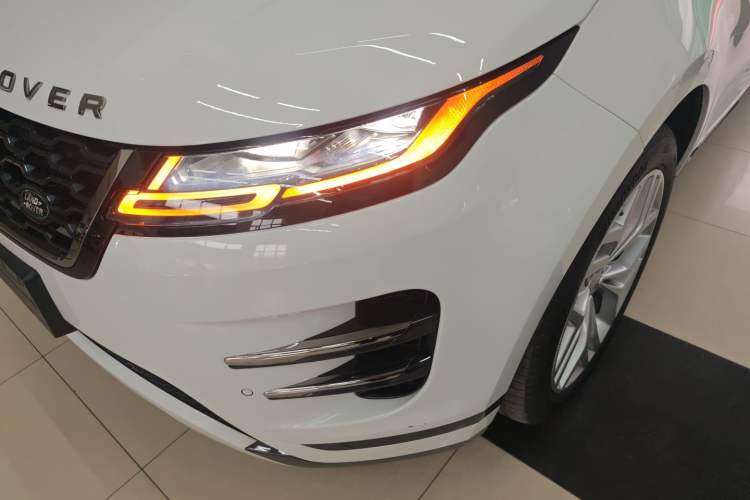 Used Land Rover Range Evoque 2021 Range Rover Evoque 200 PS R-Dynamic Standard Elite Edition Left Front Headlight