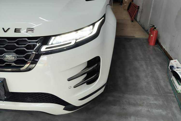 Used Land Rover Range Evoque 2021 Range Rover Velar 249 PS R-Dynamic S Performance Edition Left Front Headlight