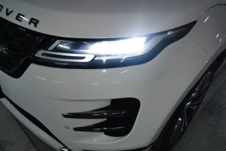 Used Land Rover Range Evoque 2021 Range Rover Velar 249 PS R-Dynamic S Performance Edition Left Front Headlight